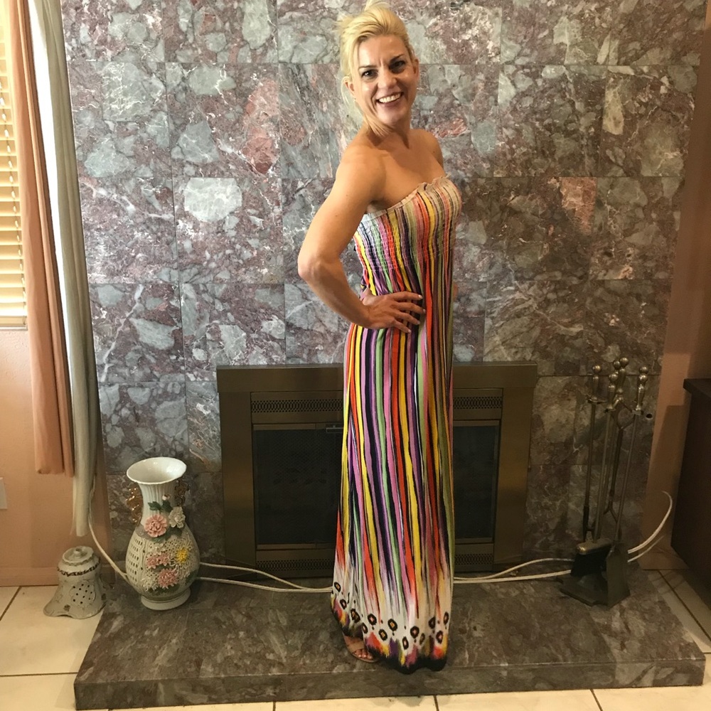 Hot summer dress 💜price drop 💜 - Picture 8 of 8